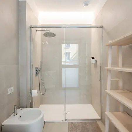Moderno Con Terrazza & Palestra Apartman *